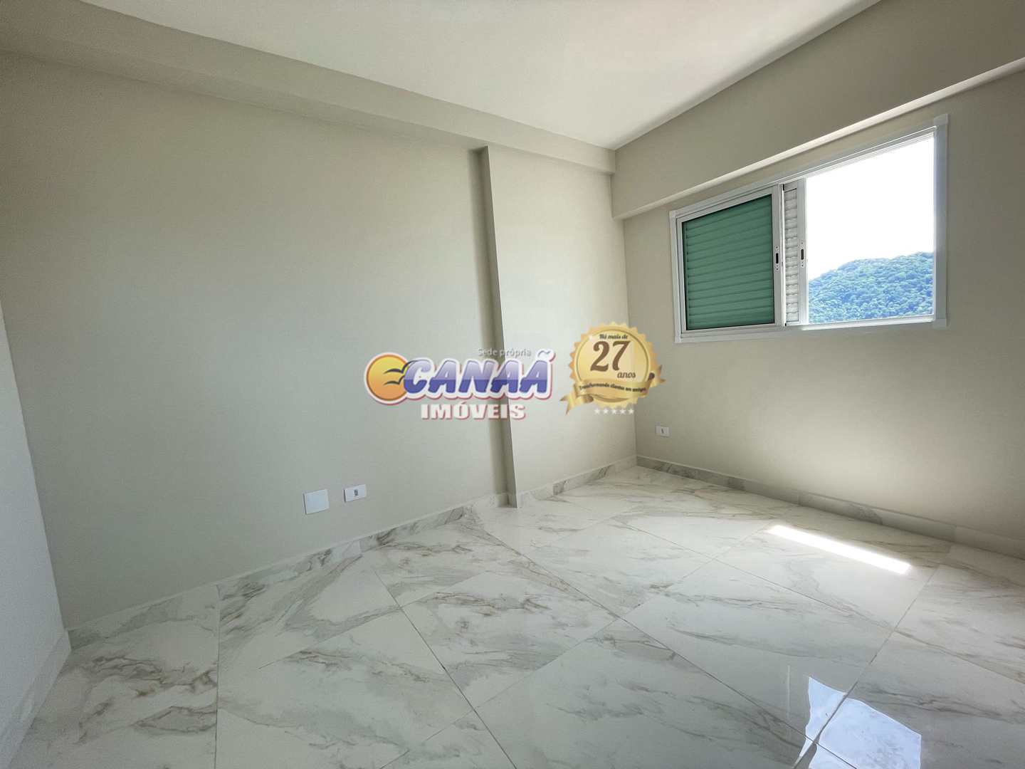 Apartamento à venda com 2 quartos, 75m² - Foto 30