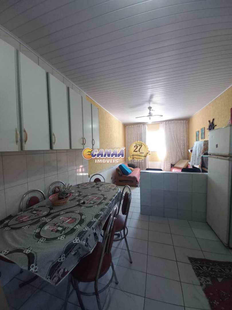 Casa à venda com 2 quartos, 84m² - Foto 5