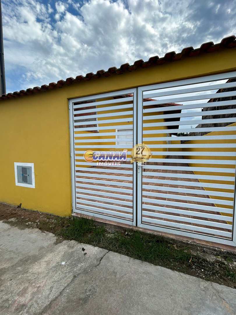 Casa à venda com 2 quartos, 65m² - Foto 1