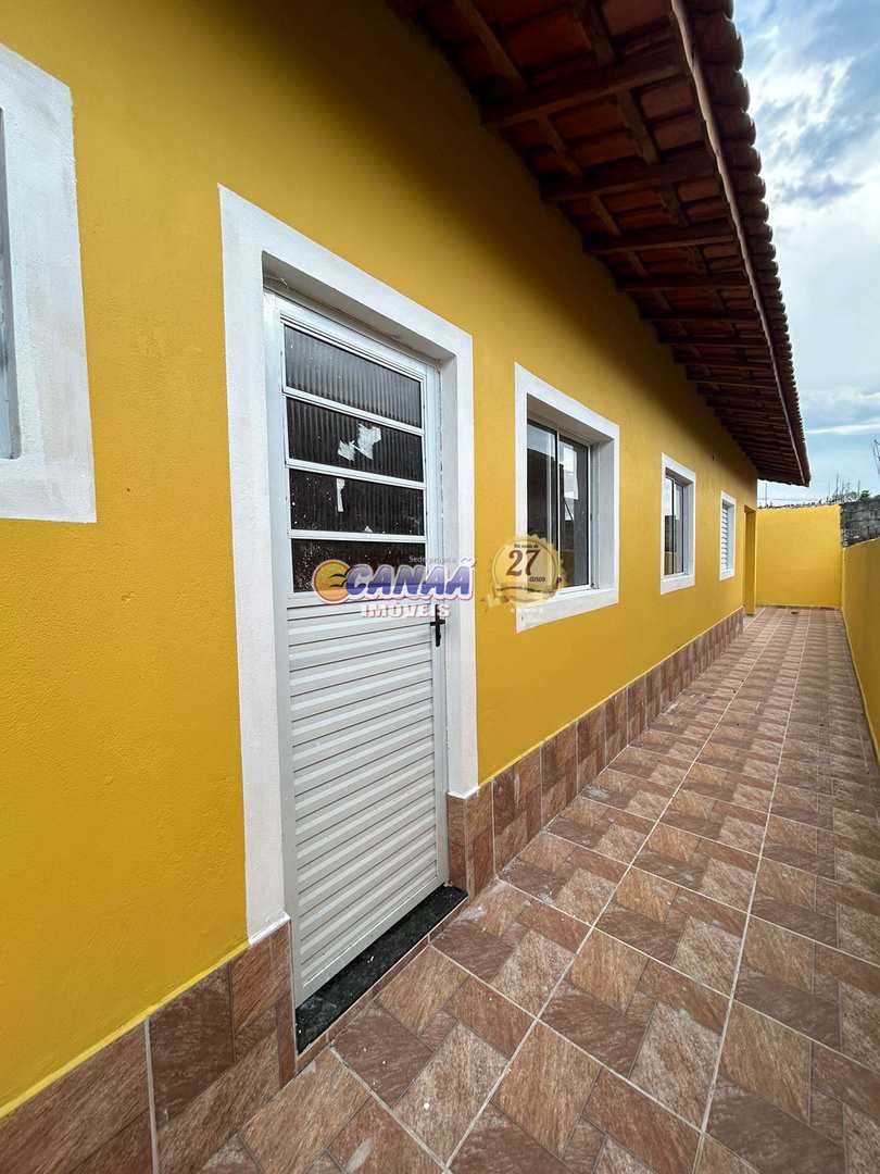 Casa à venda com 2 quartos, 65m² - Foto 11