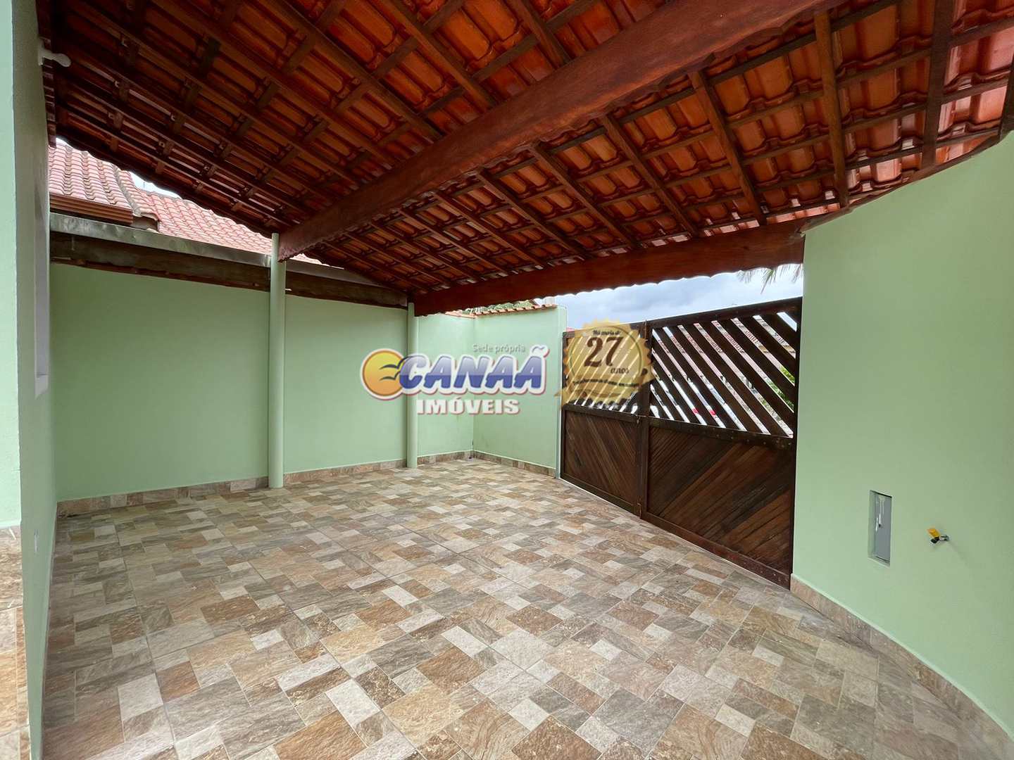 Casa à venda com 2 quartos, 85m² - Foto 3