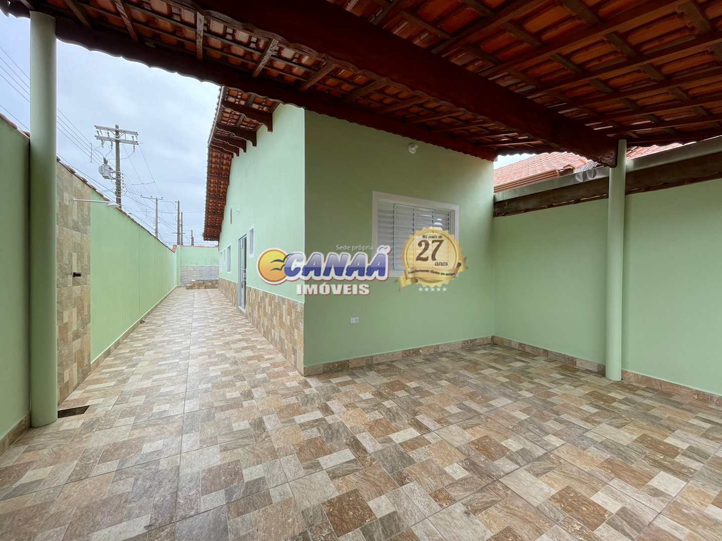 Casa à venda com 2 quartos, 85m² - Foto 2