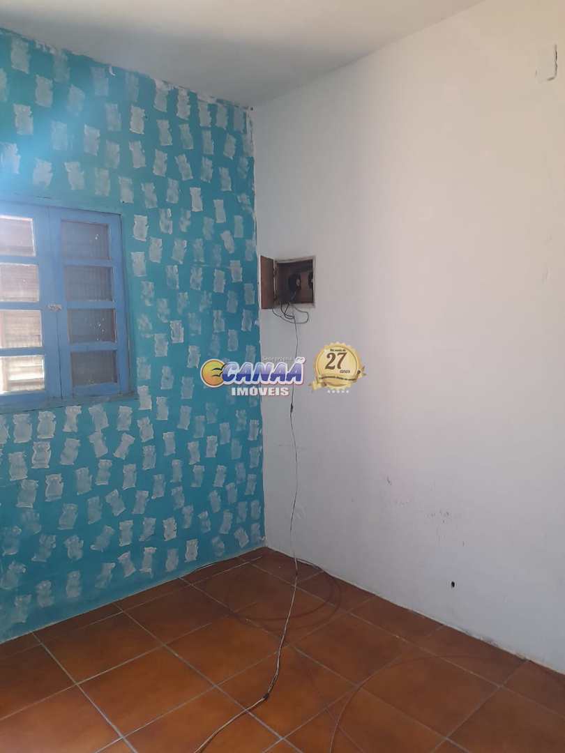 Casa à venda com 2 quartos, 48m² - Foto 14