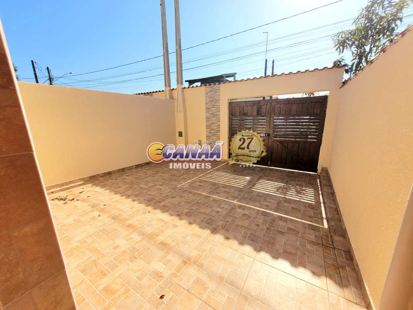 Casa à venda com 2 quartos, 56m² - Foto 2