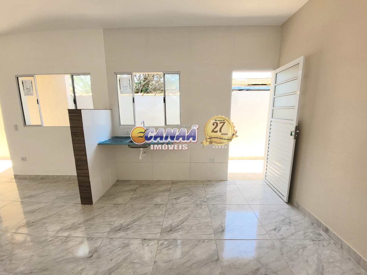 Casa à venda com 2 quartos, 56m² - Foto 8