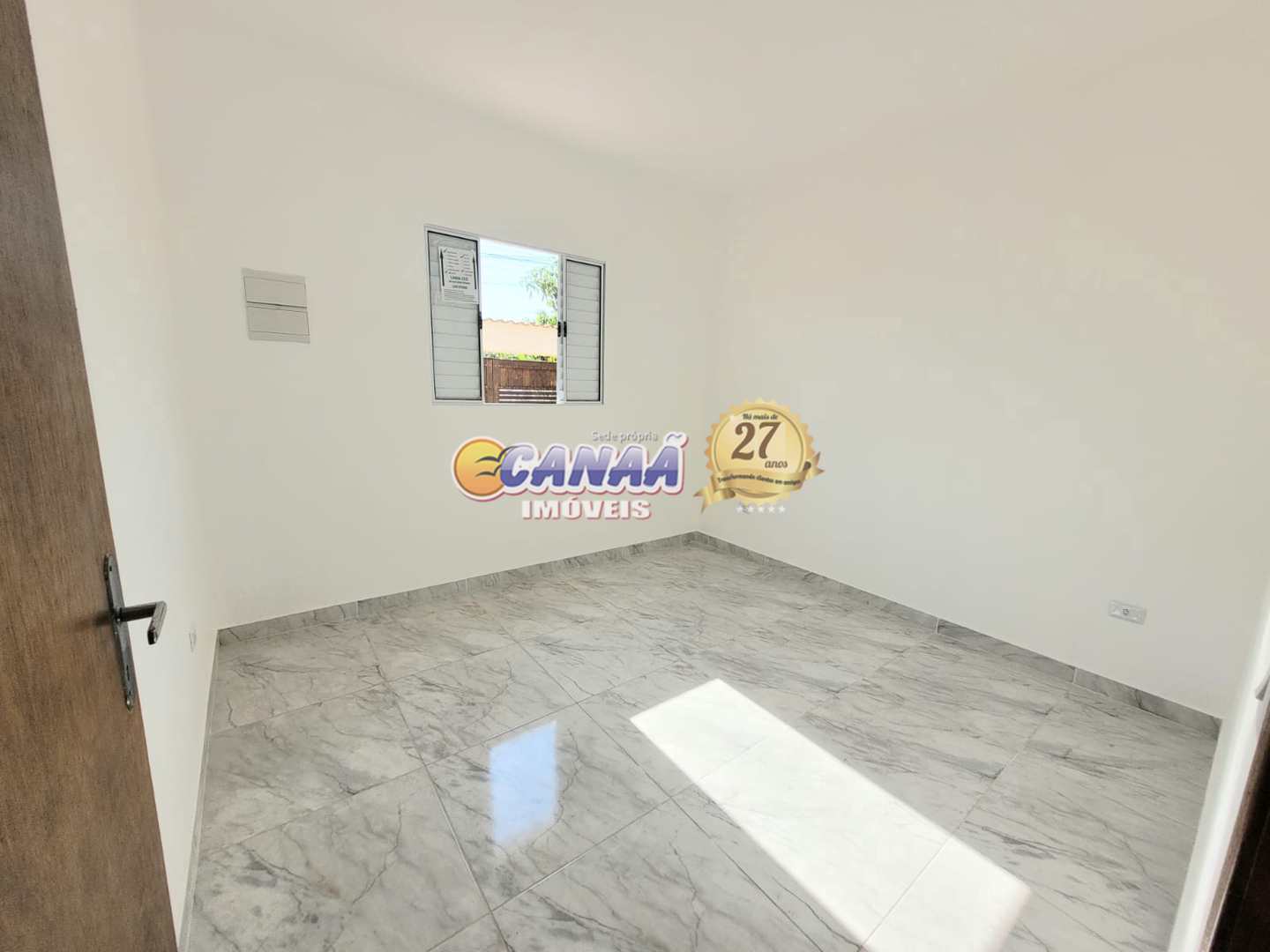 Casa à venda com 2 quartos, 56m² - Foto 12