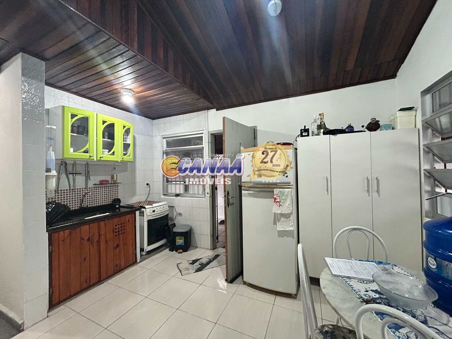 Casa à venda com 2 quartos, 207m² - Foto 8