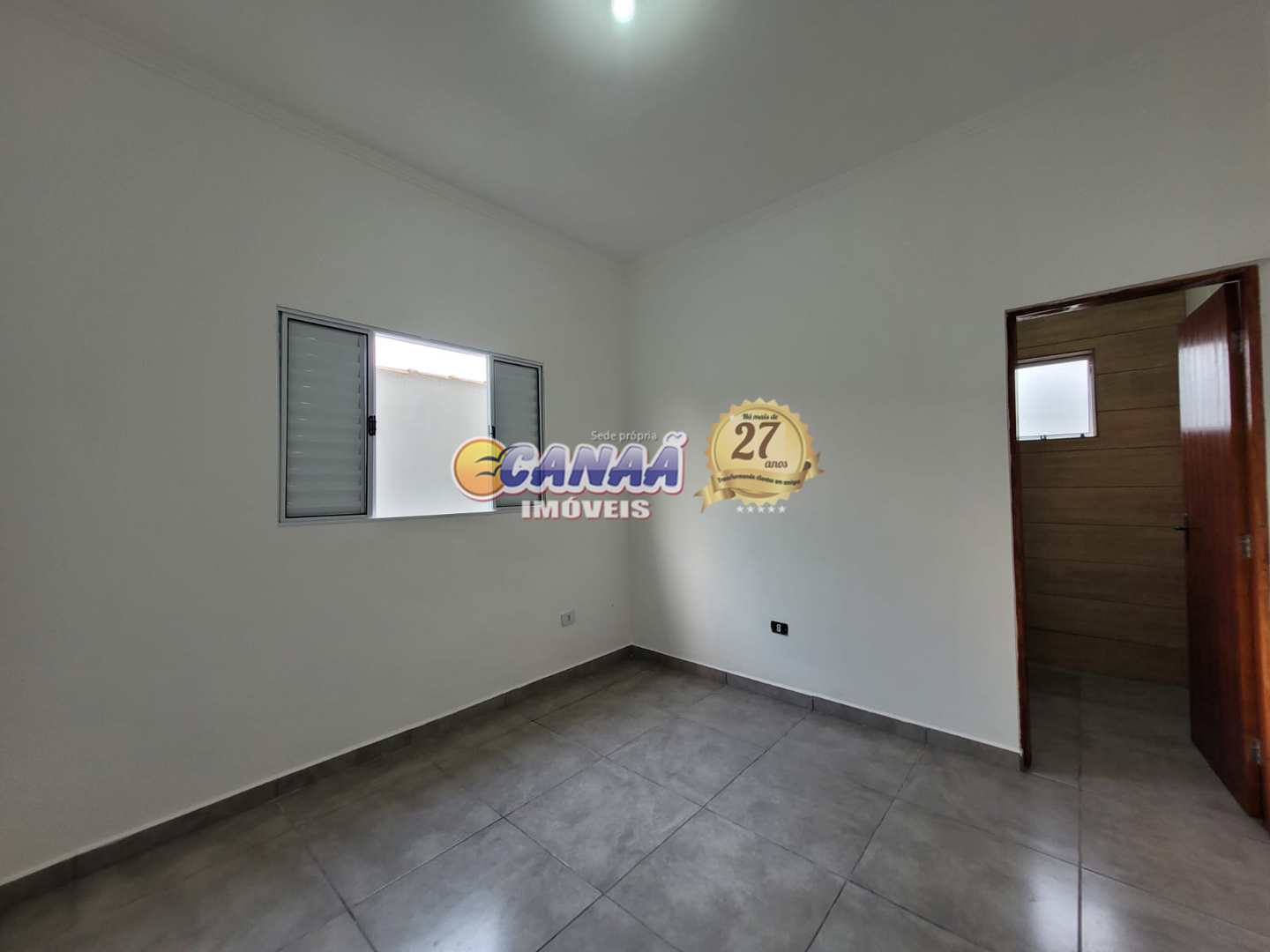 Casa à venda com 2 quartos, 62m² - Foto 11