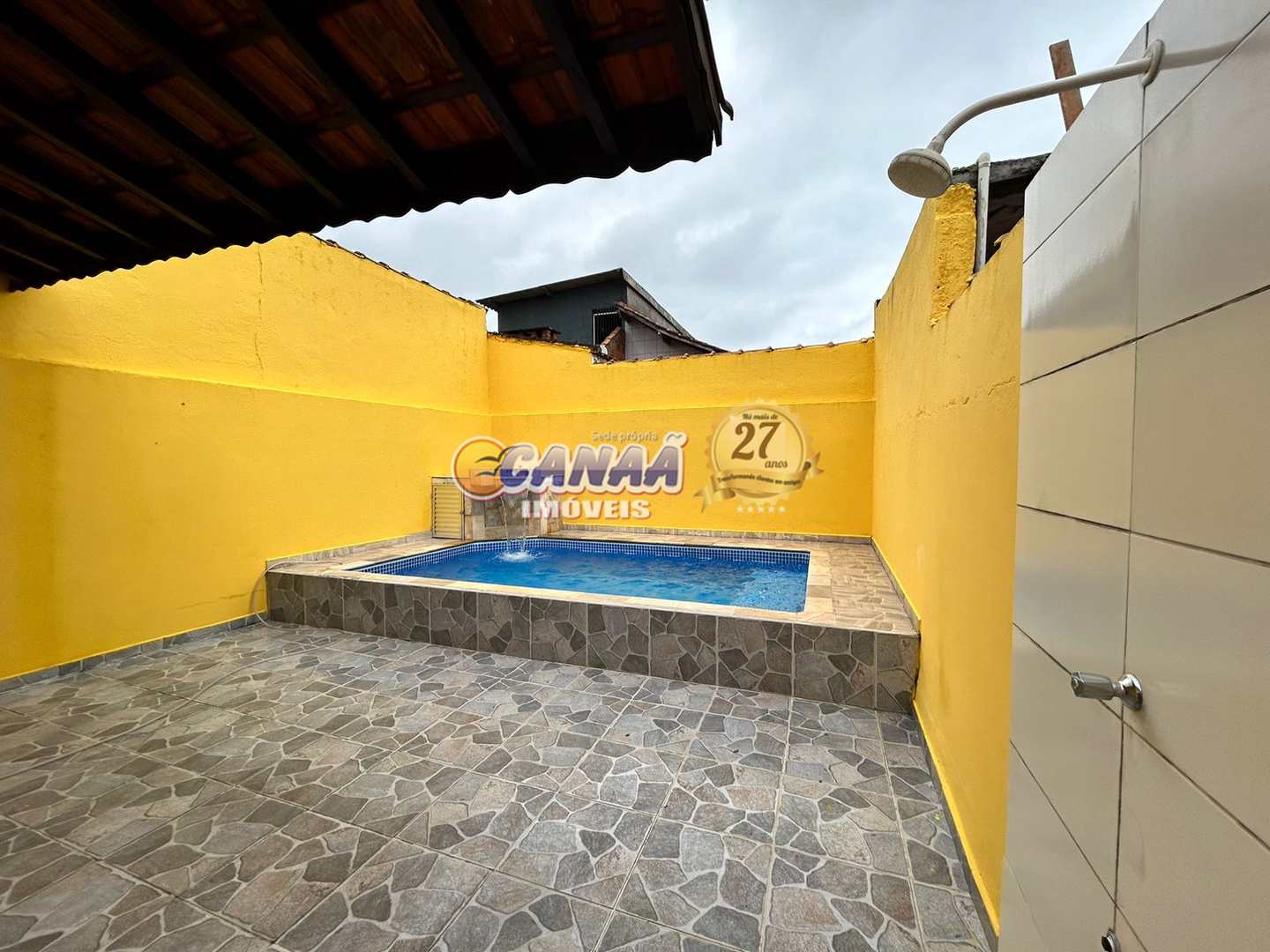 Casa à venda com 2 quartos, 65m² - Foto 10