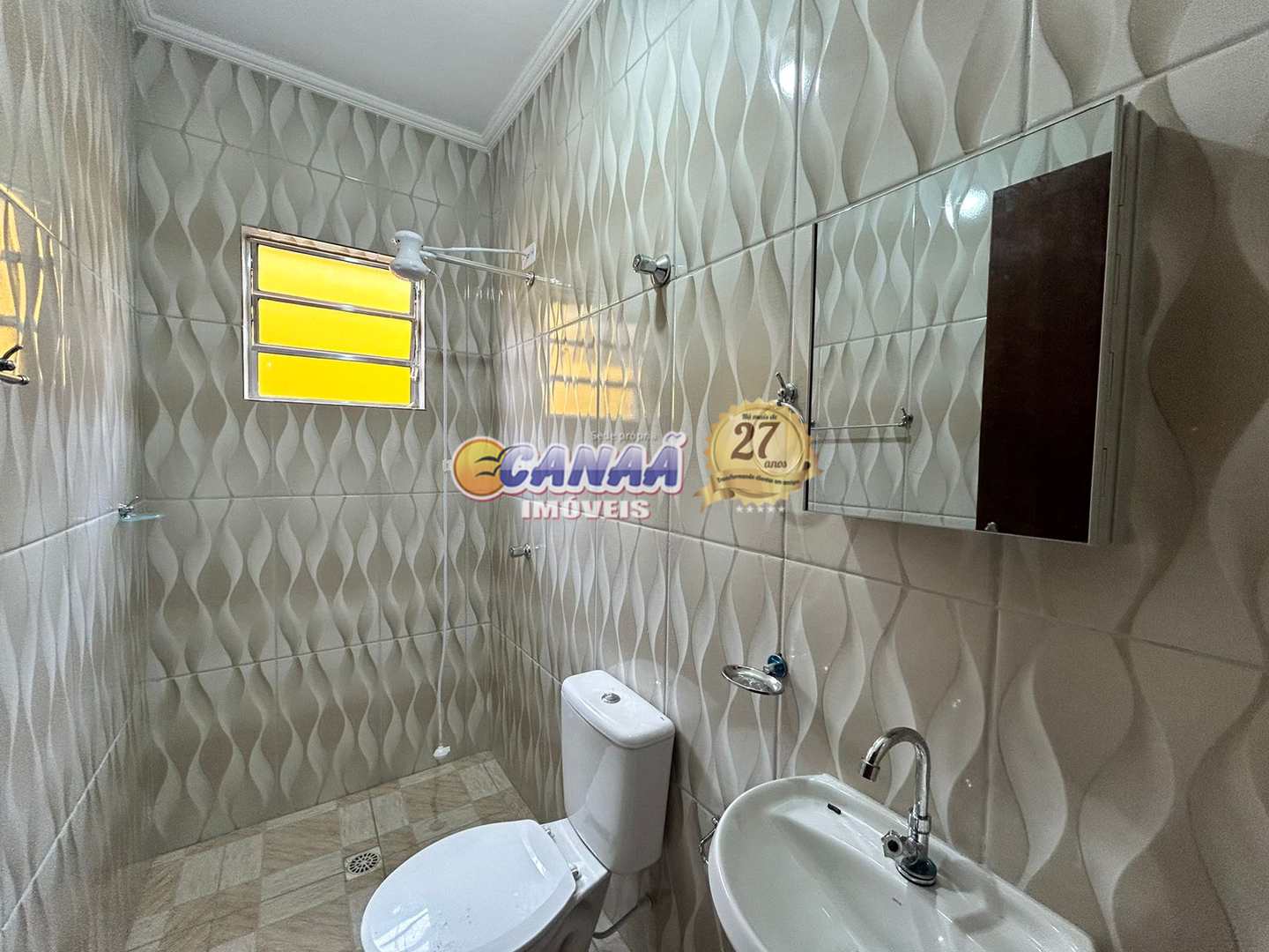 Casa à venda com 2 quartos, 65m² - Foto 5