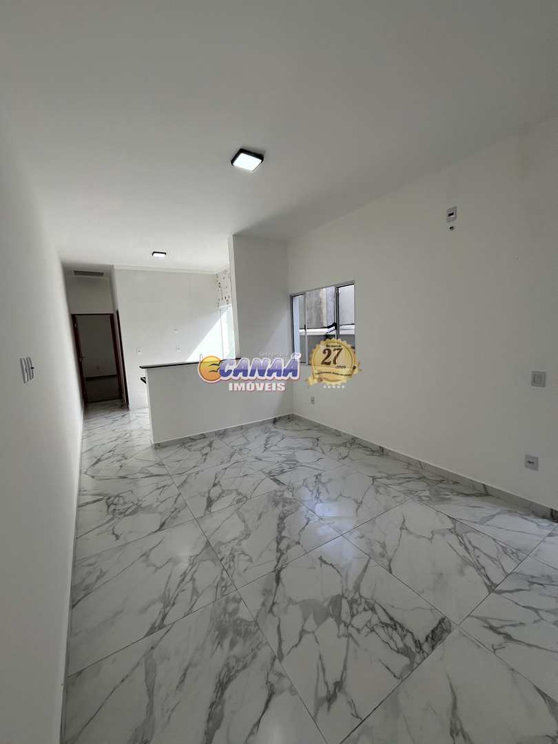 Casa à venda com 2 quartos, 66m² - Foto 4