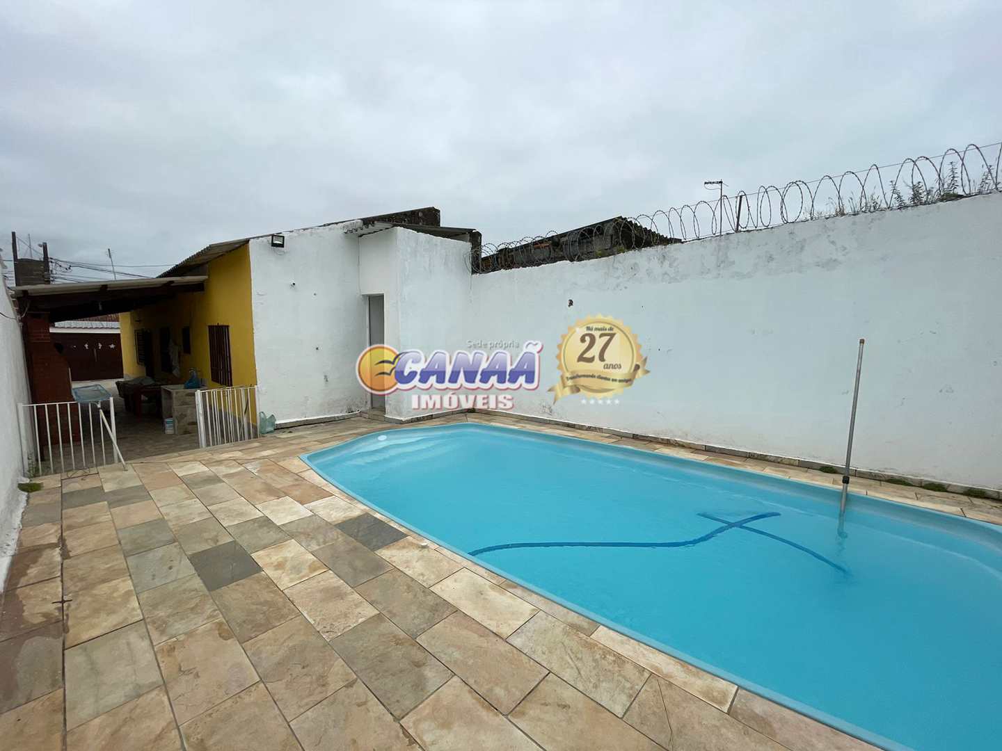 Casa à venda com 2 quartos, 70m² - Foto 15