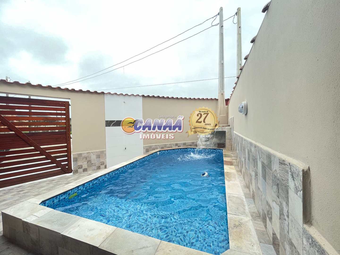 Casa à venda com 2 quartos, 79m² - Foto 8