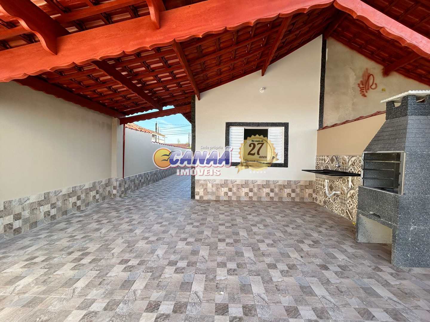 Casa à venda com 2 quartos, 80m² - Foto 2