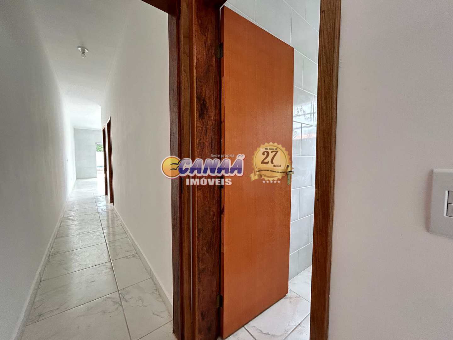 Casa à venda com 2 quartos, 67m² - Foto 13