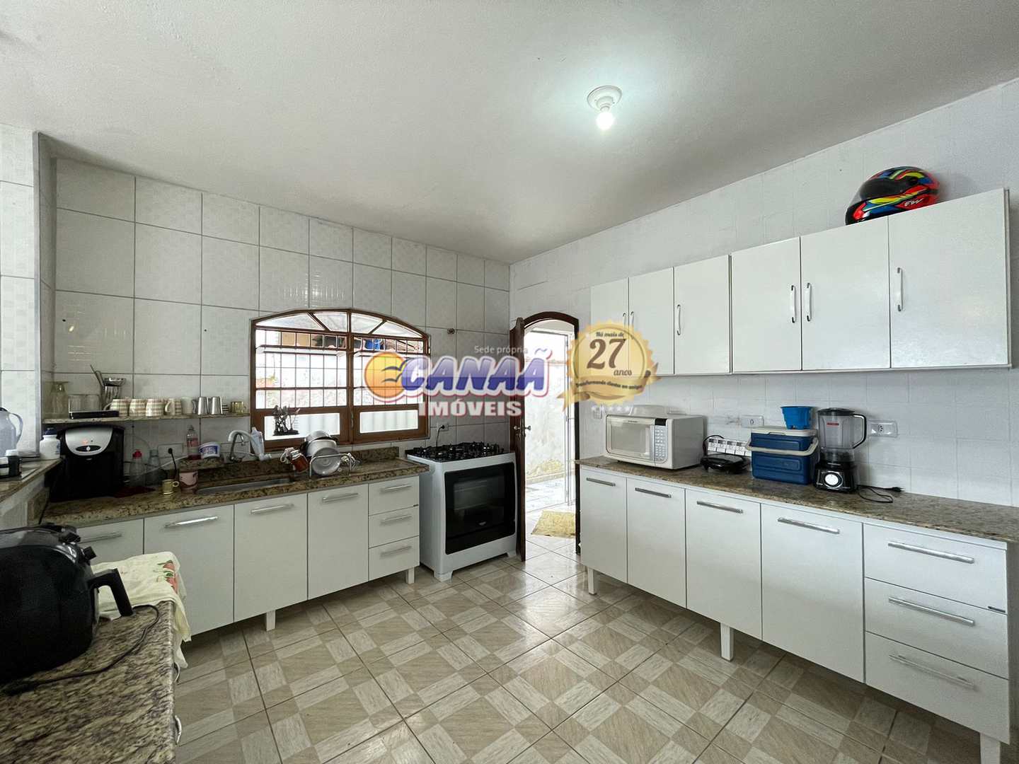 Casa à venda com 2 quartos, 90m² - Foto 9