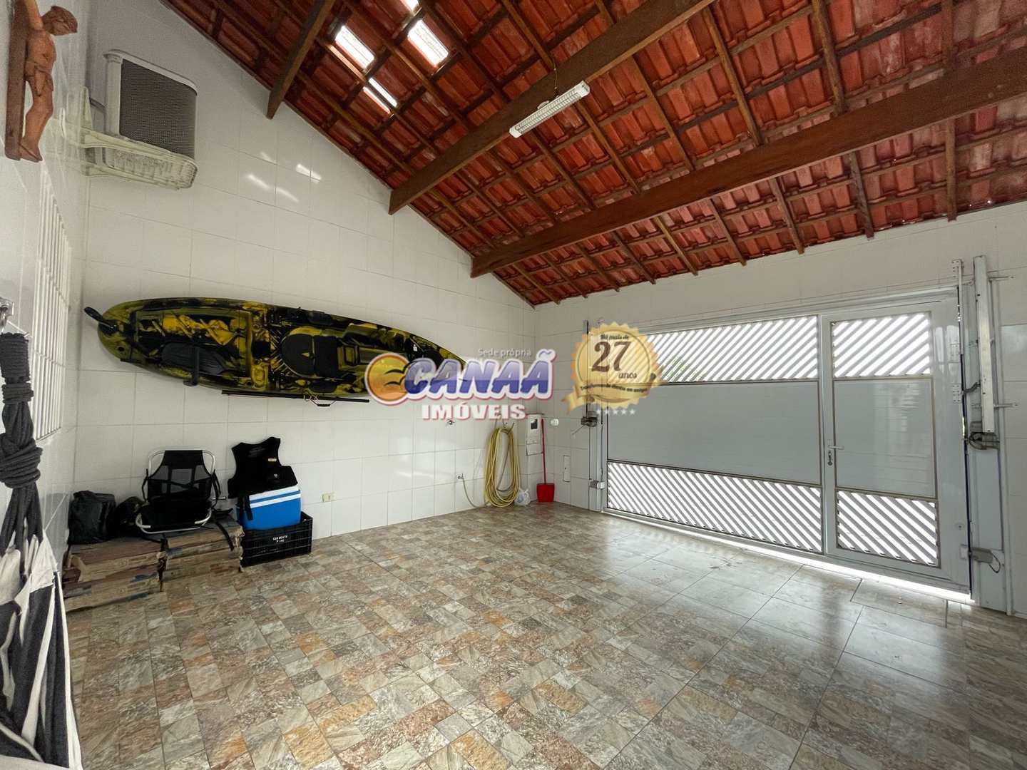 Casa à venda com 2 quartos, 60m² - Foto 3