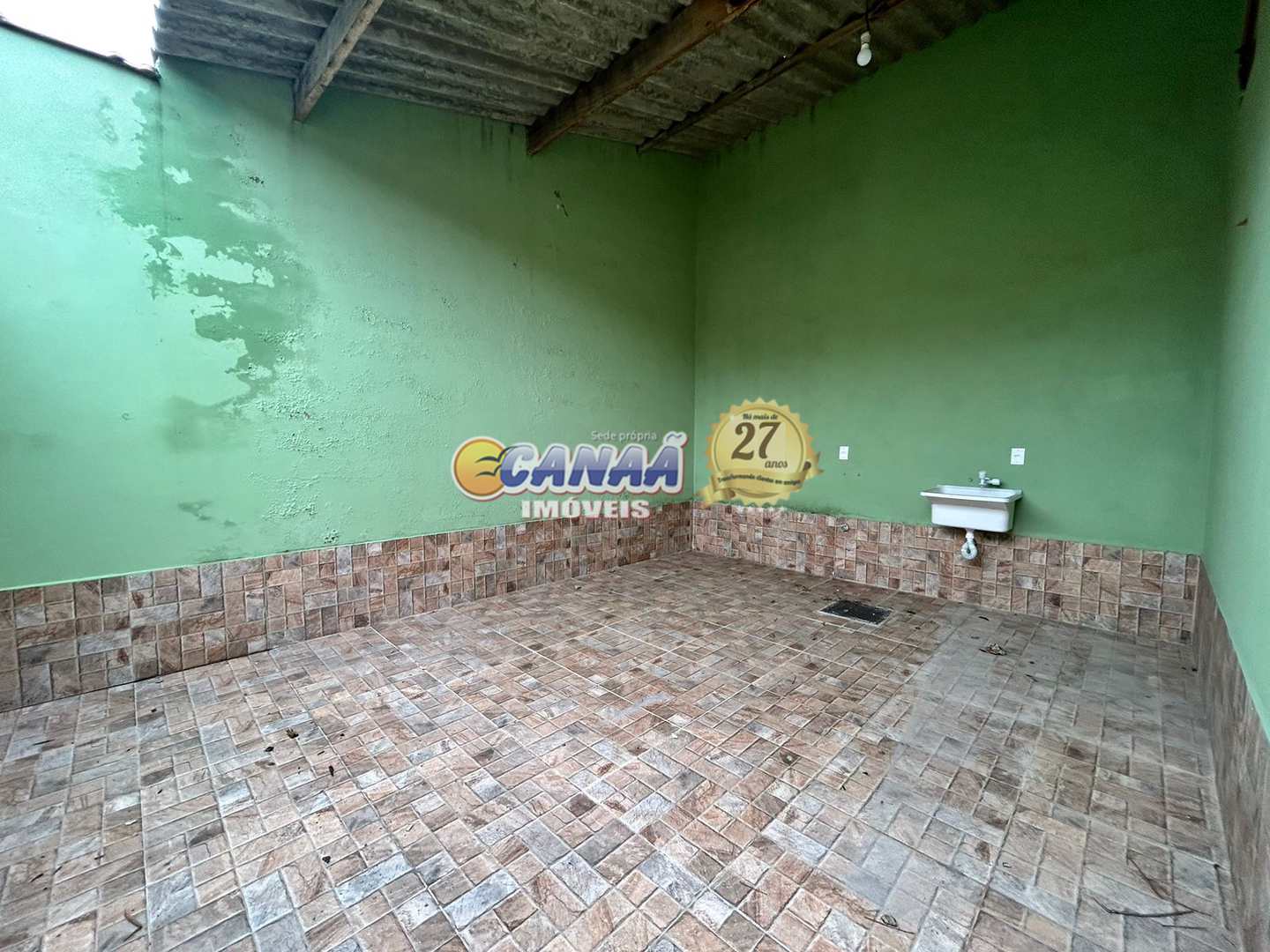 Casa à venda com 2 quartos, 61m² - Foto 13