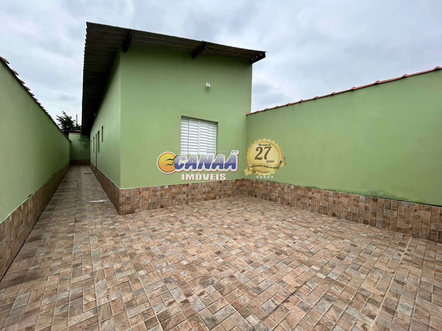 Casa à venda com 2 quartos, 61m² - Foto 2