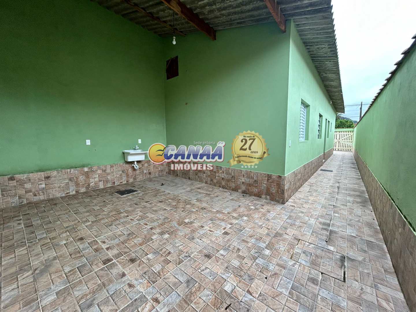 Casa à venda com 2 quartos, 61m² - Foto 12