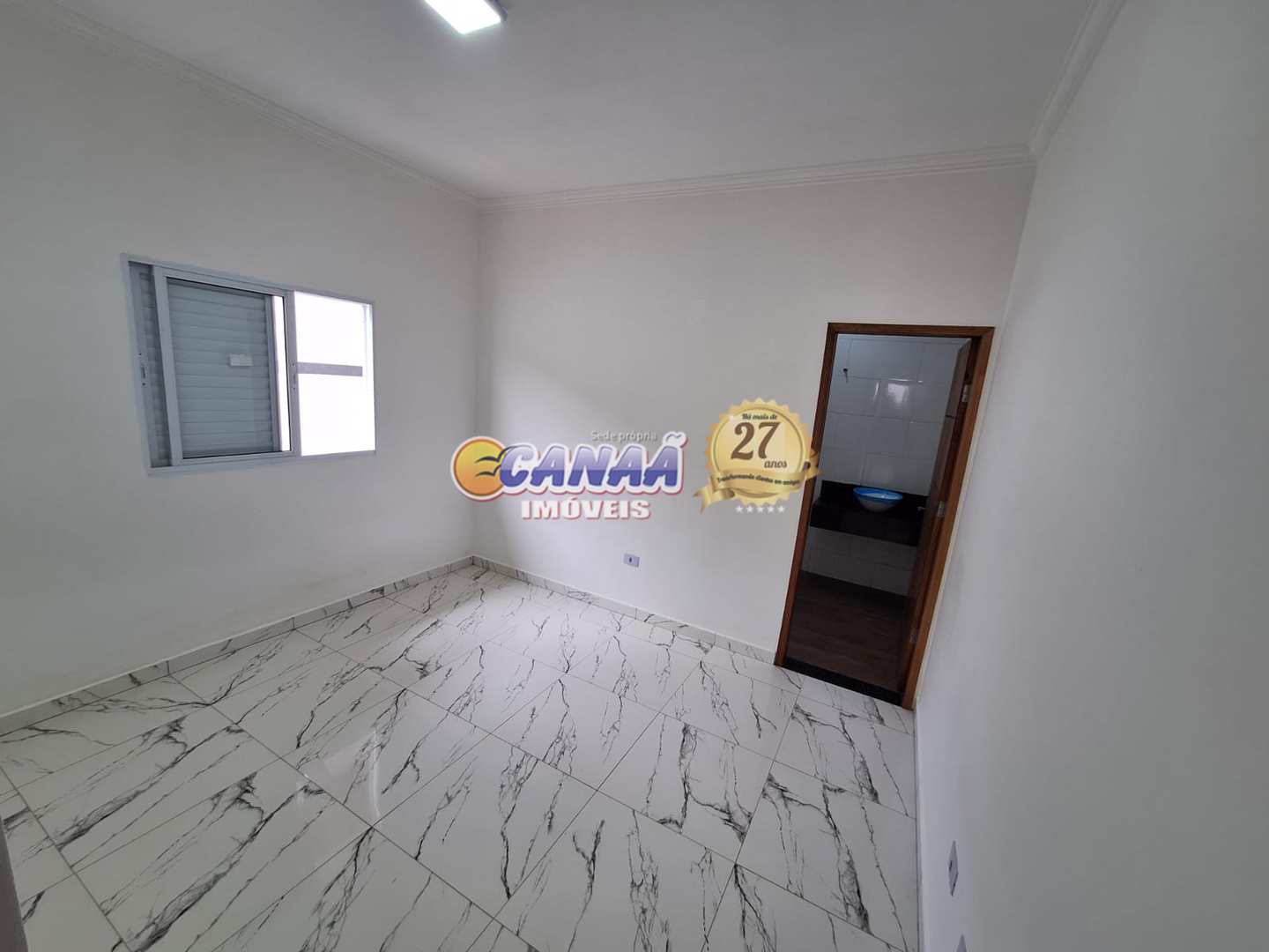 Casa à venda com 2 quartos, 80m² - Foto 10