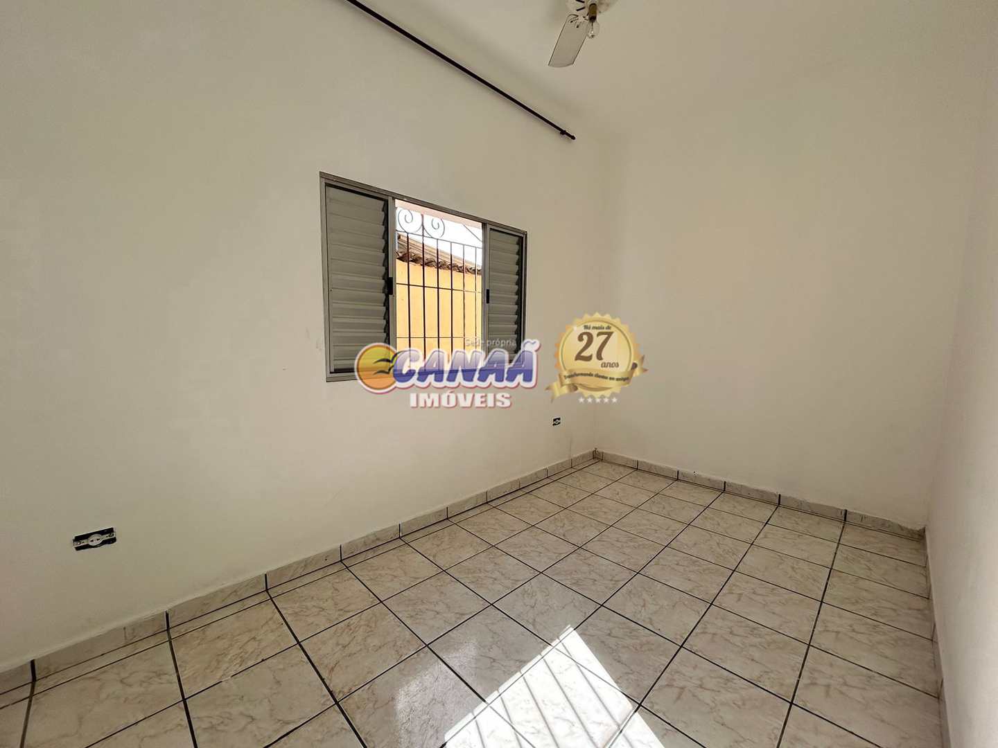 Casa à venda com 2 quartos, 78m² - Foto 11