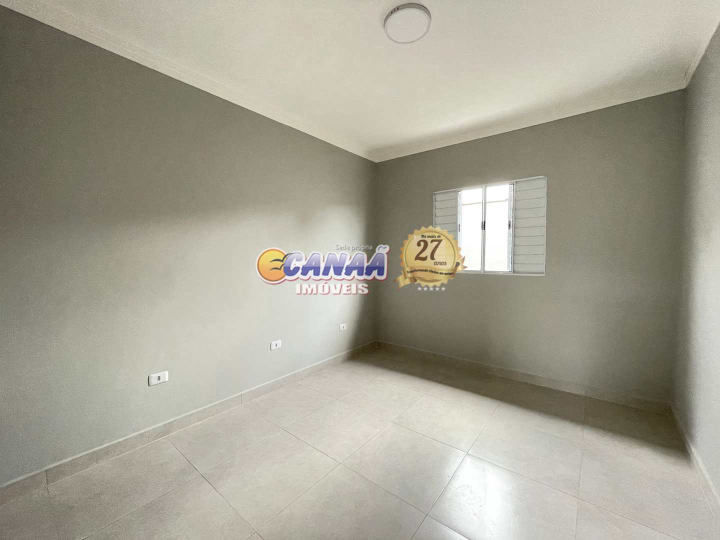 Casa à venda com 2 quartos, 68m² - Foto 9