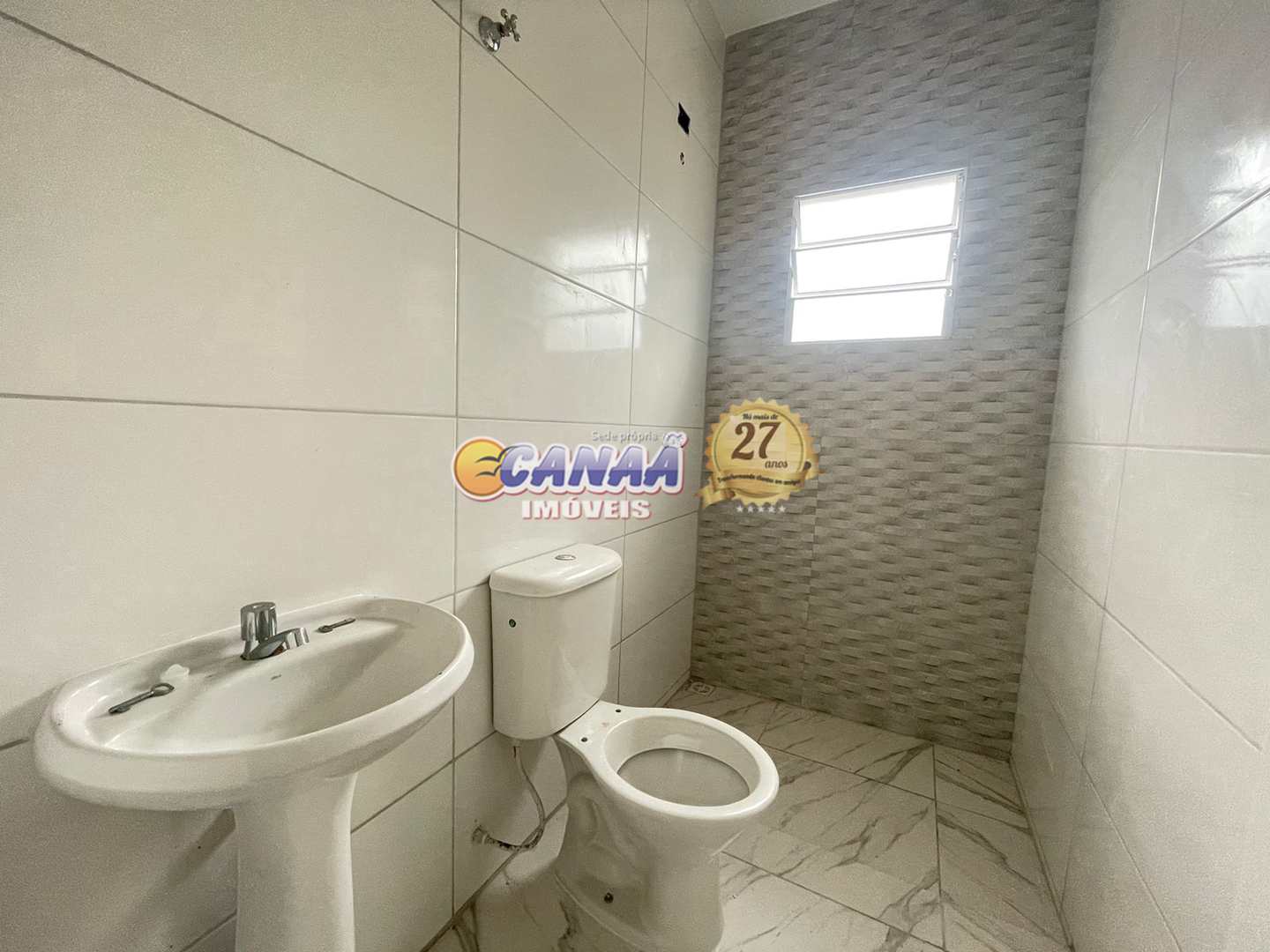 Casa à venda com 2 quartos, 70m² - Foto 12