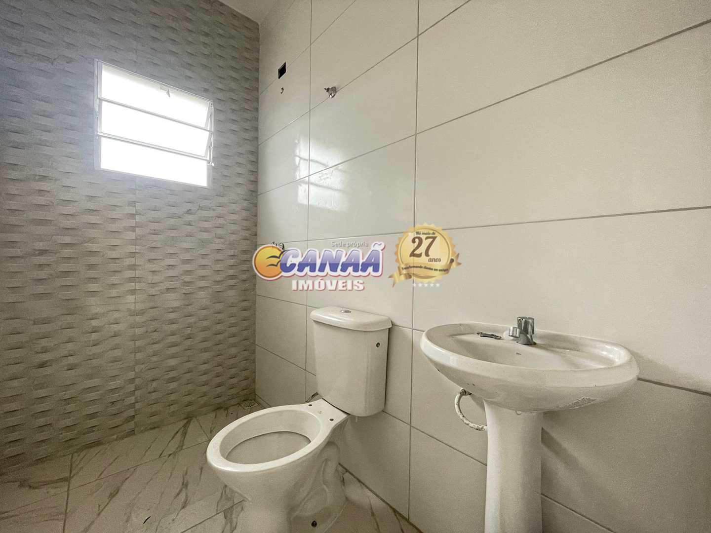 Casa à venda com 2 quartos, 70m² - Foto 14