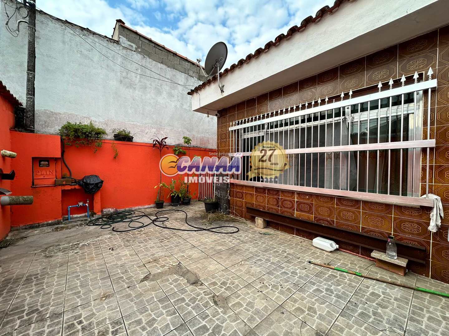 Casa à venda com 2 quartos, 132m² - Foto 1