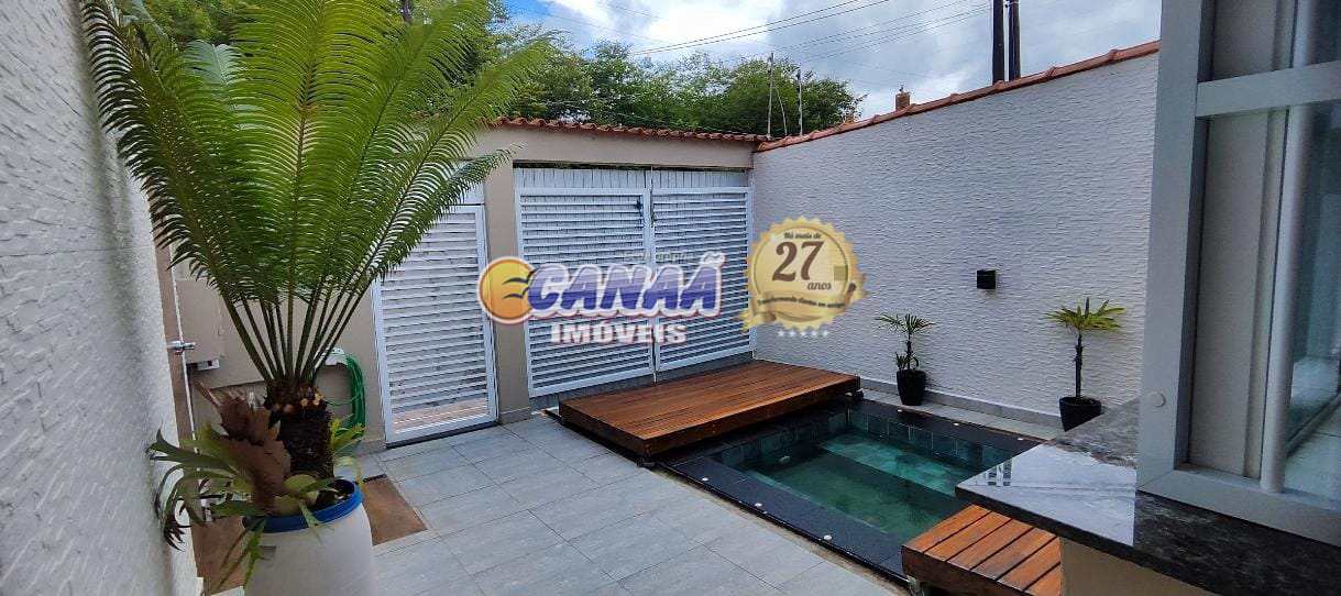 Casa à venda com 2 quartos, 64m² - Foto 1