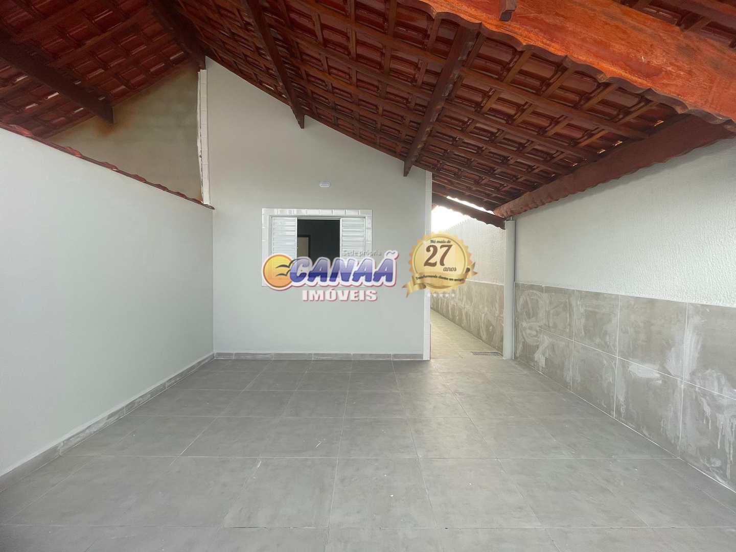 Casa à venda com 3 quartos, 94m² - Foto 2