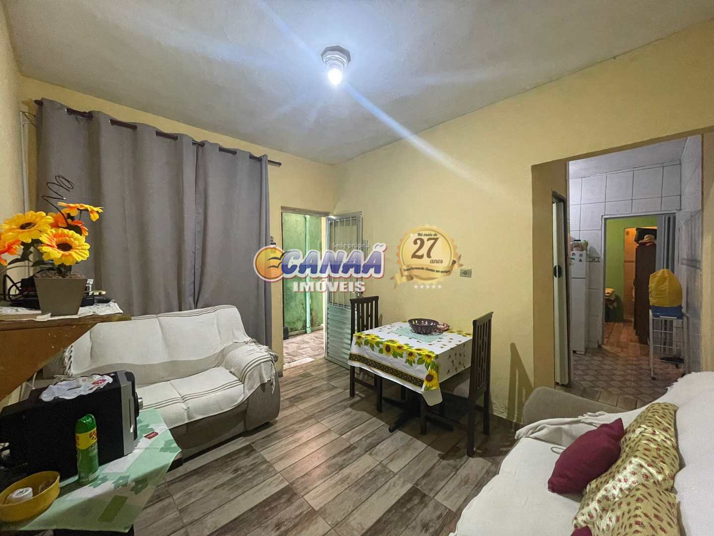 Casa à venda com 2 quartos, 80m² - Foto 5