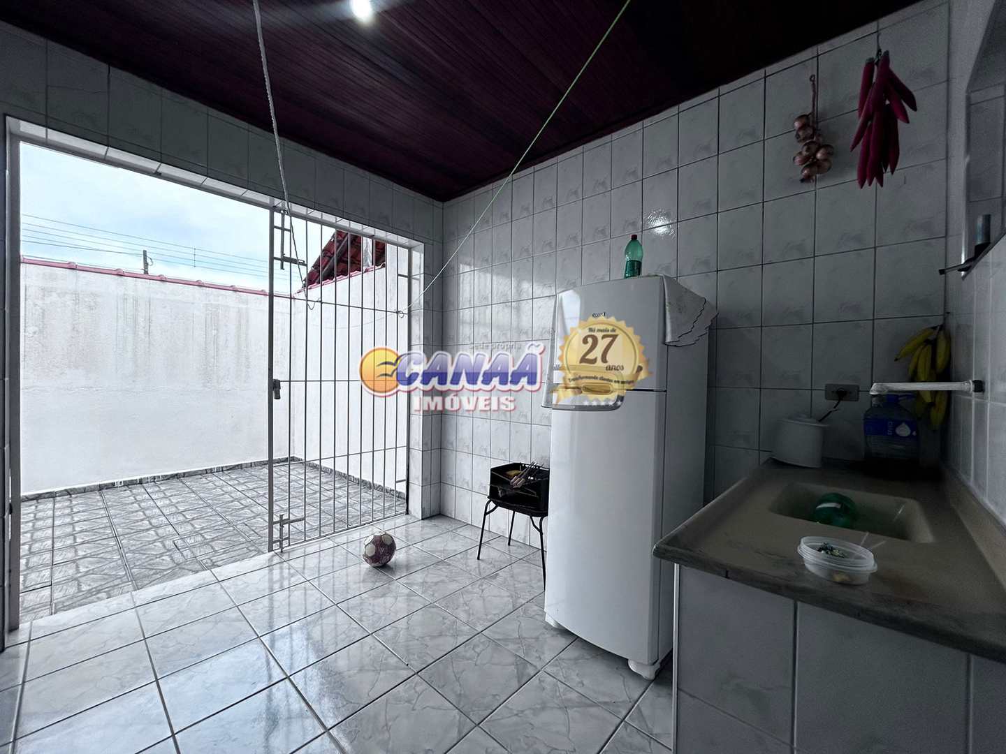 Casa à venda com 1 quarto, 72m² - Foto 13