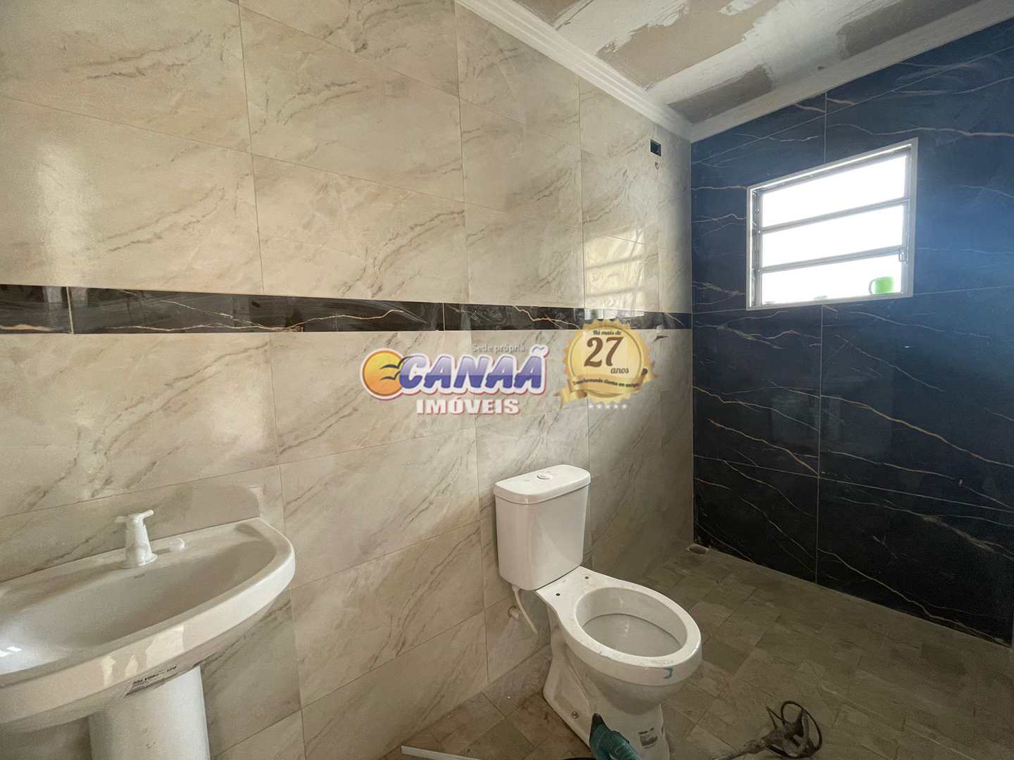 Casa à venda com 2 quartos, 90m² - Foto 11