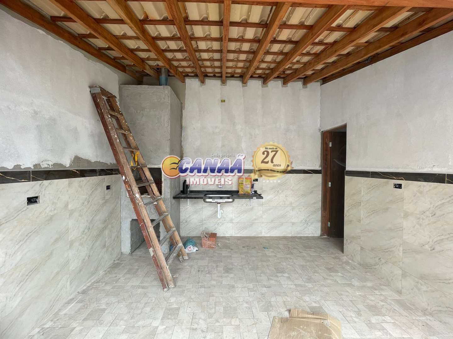 Casa à venda com 2 quartos, 90m² - Foto 10