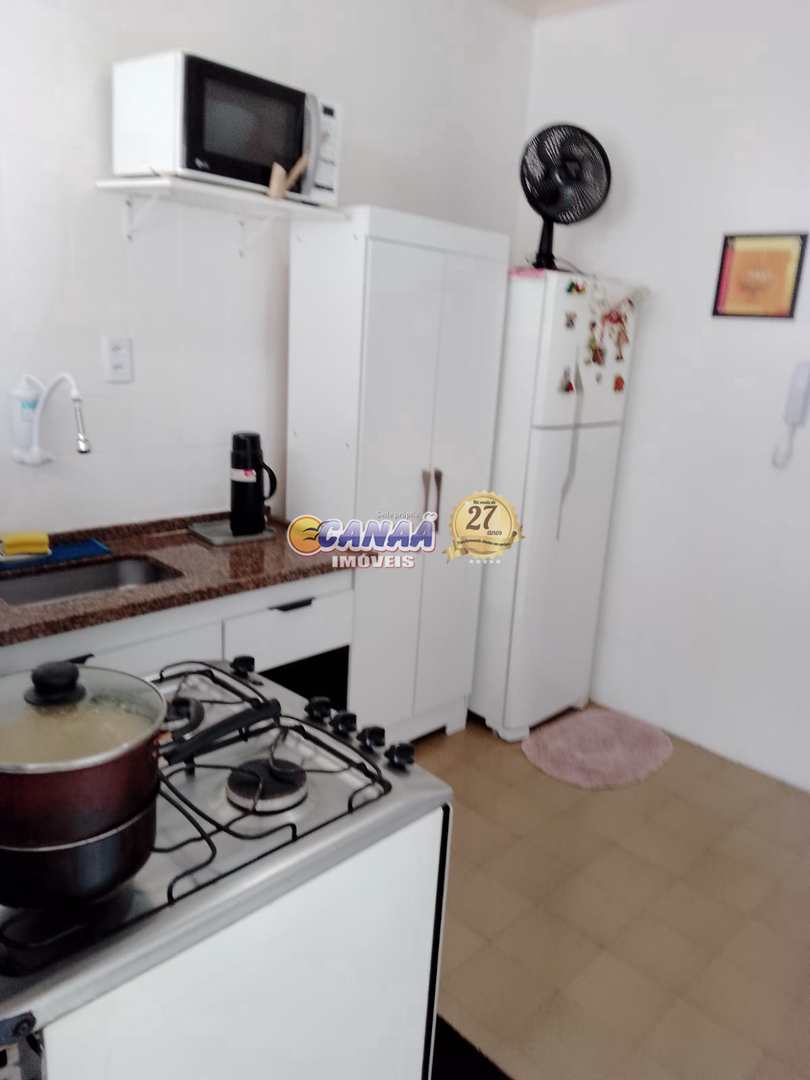 Apartamento à venda com 1 quarto, 37m² - Foto 17