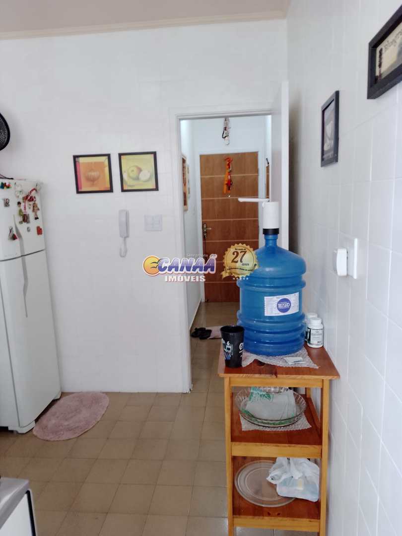 Apartamento à venda com 1 quarto, 37m² - Foto 15