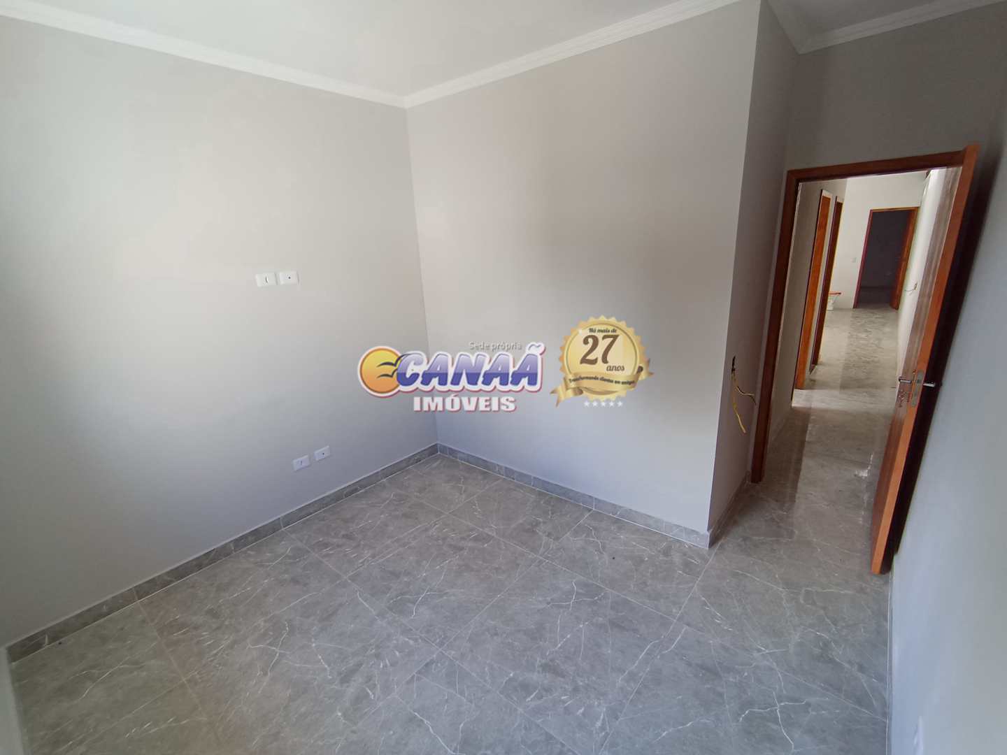 Casa à venda com 3 quartos, 72m² - Foto 11