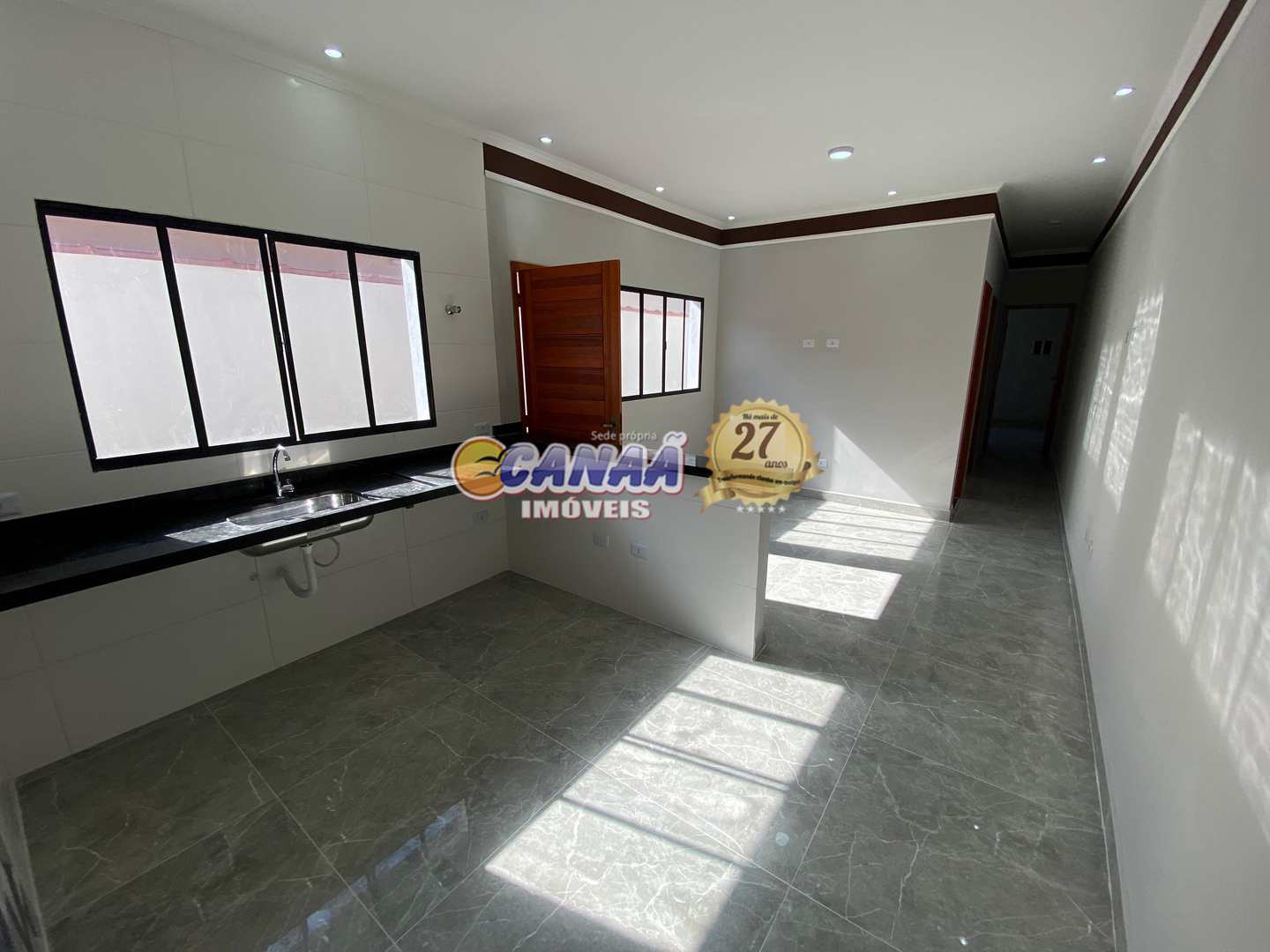 Casa à venda com 3 quartos, 72m² - Foto 5