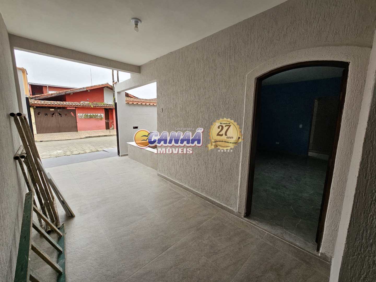 Casa à venda com 2 quartos, 79m² - Foto 3