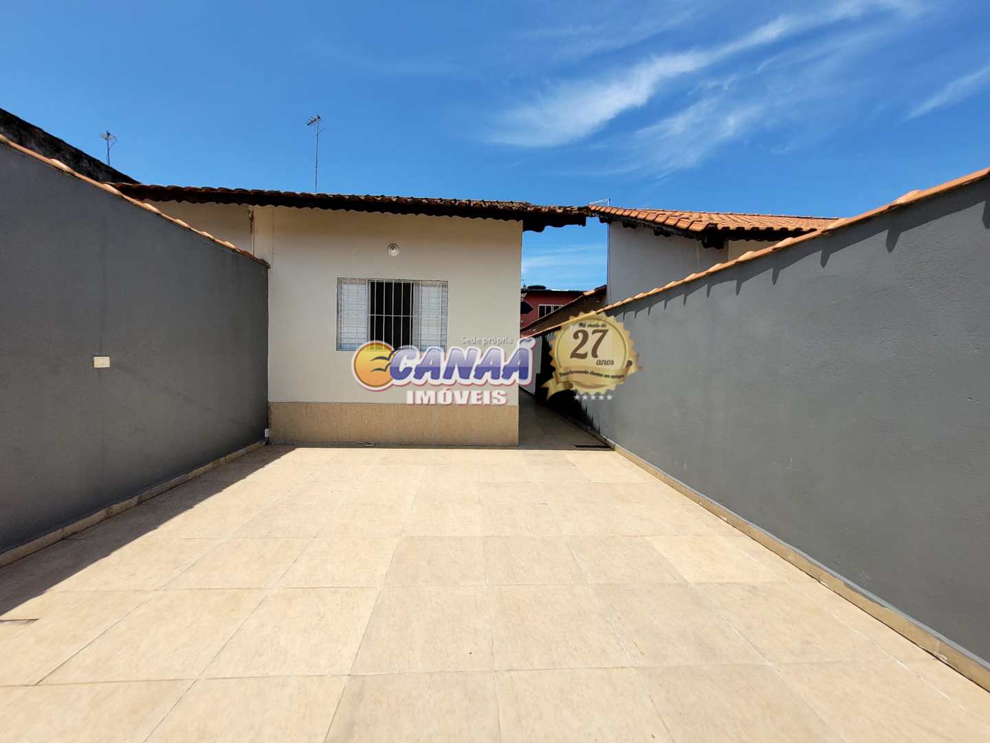 Casa à venda com 2 quartos, 59m² - Foto 1