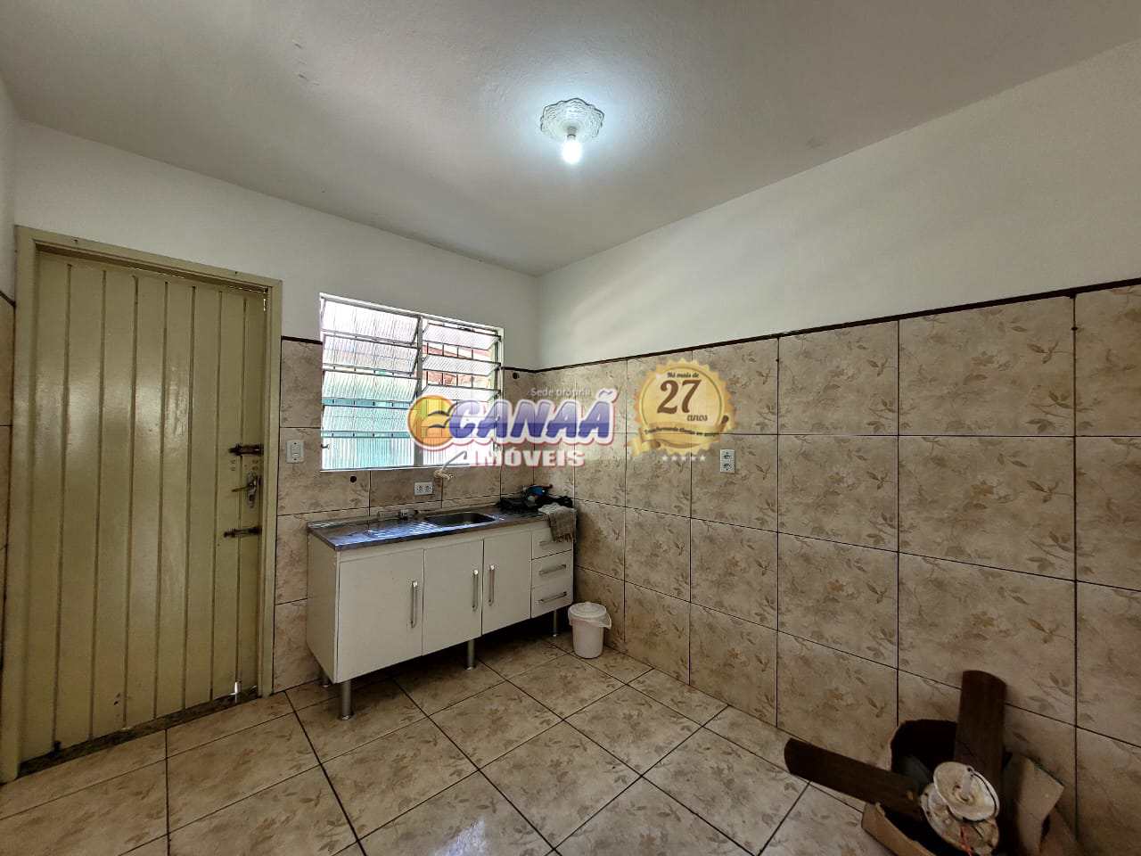 Casa à venda com 3 quartos, 101m² - Foto 9