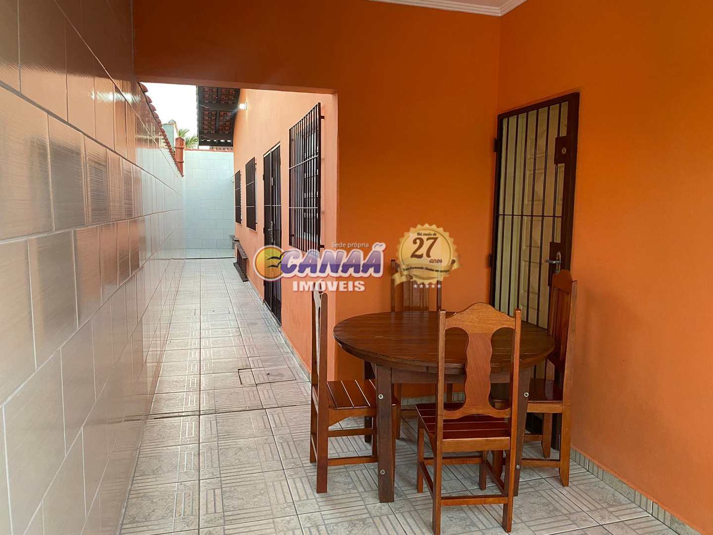 Casa à venda com 2 quartos, 91m² - Foto 2