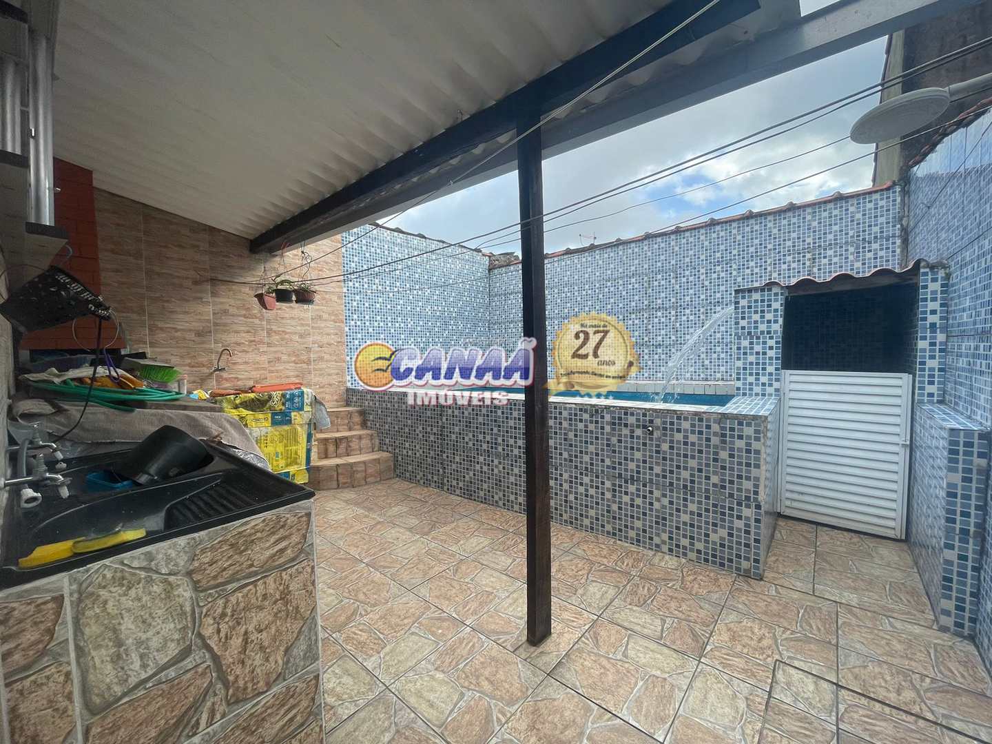 Casa à venda com 2 quartos, 90m² - Foto 13