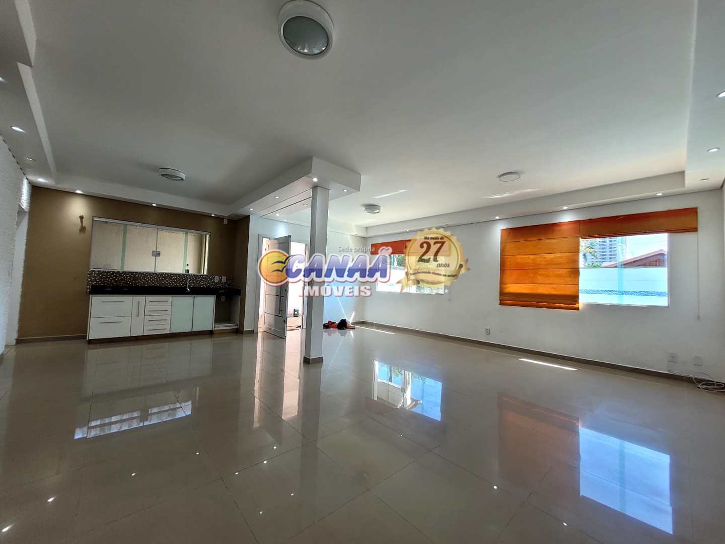 Casa à venda com 3 quartos, 276m² - Foto 8