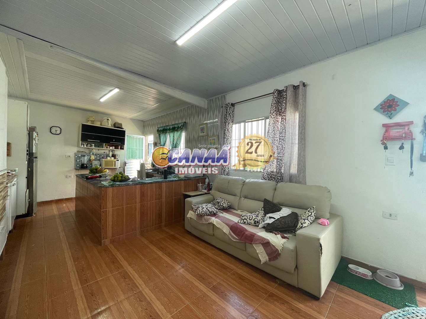 Casa à venda com 2 quartos, 65m² - Foto 4