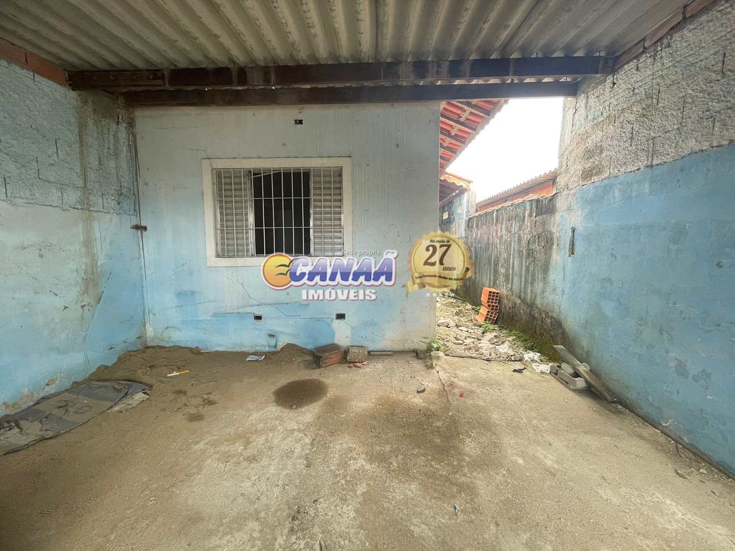 Casa à venda com 2 quartos, 60m² - Foto 2