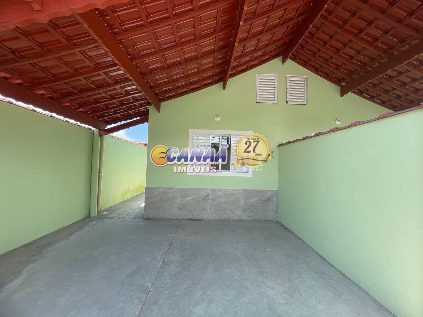 Casa à venda com 2 quartos, 76m² - Foto 1