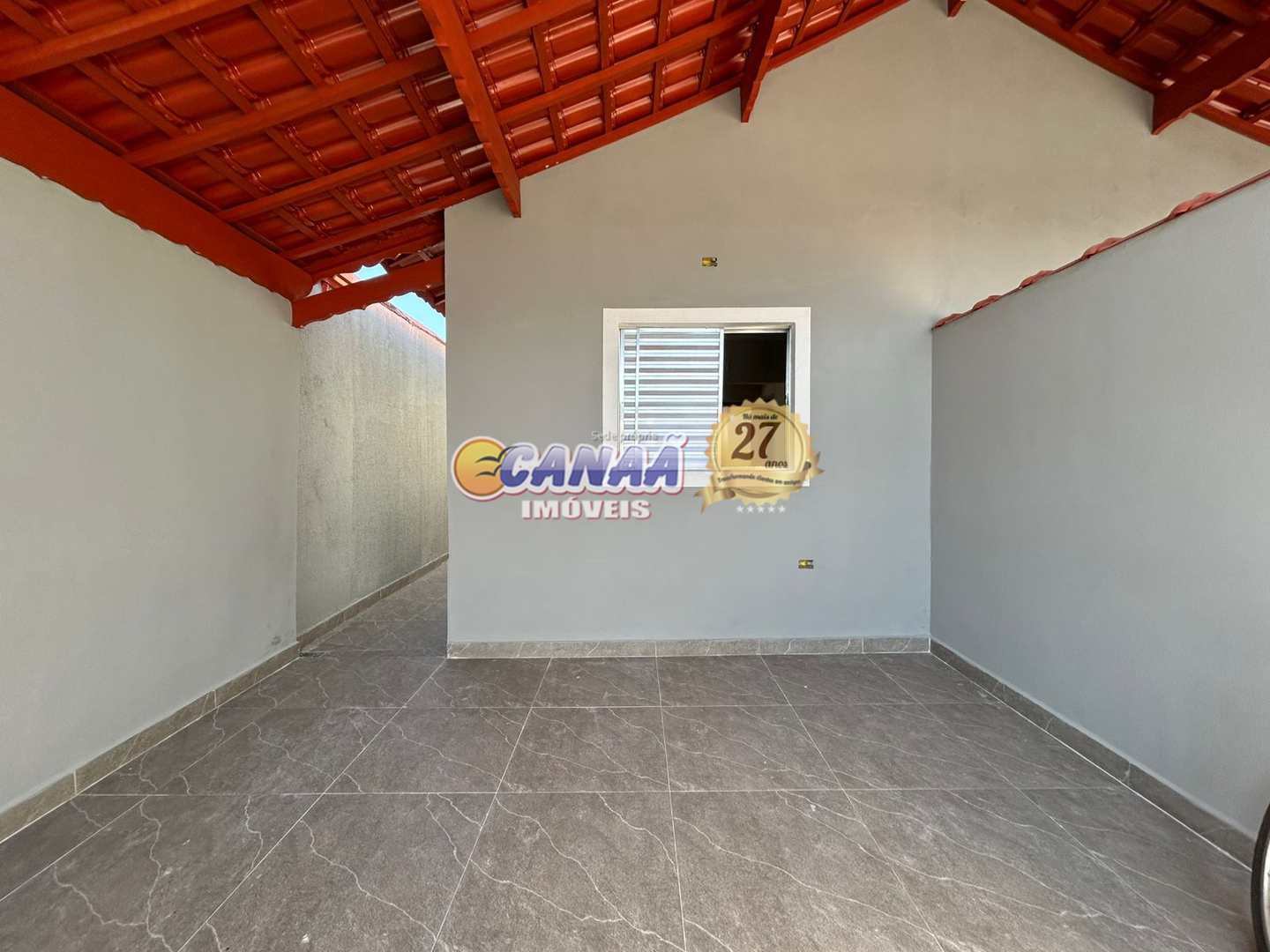 Casa à venda com 2 quartos, 104m² - Foto 2